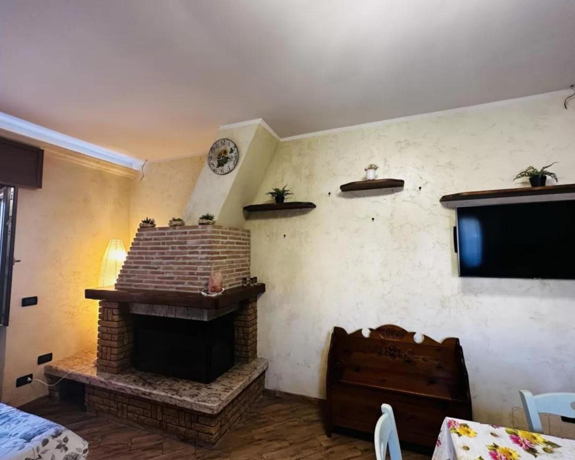 Romano House Fiumicino Bagian luar foto